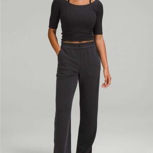 Lululemon Softstreme High-Rise Pant Size 2